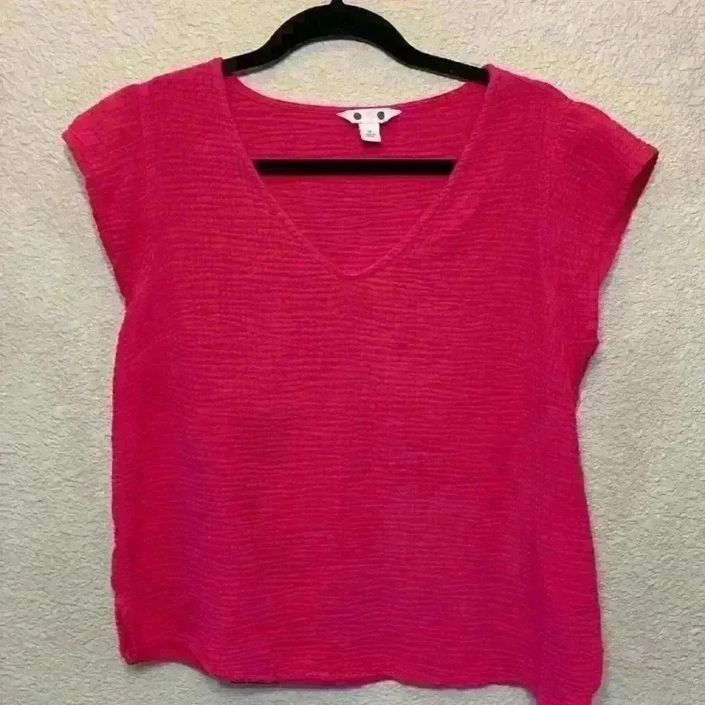Three Dots hot pink shirt sz M Barbie lightweight natural fibers breathable